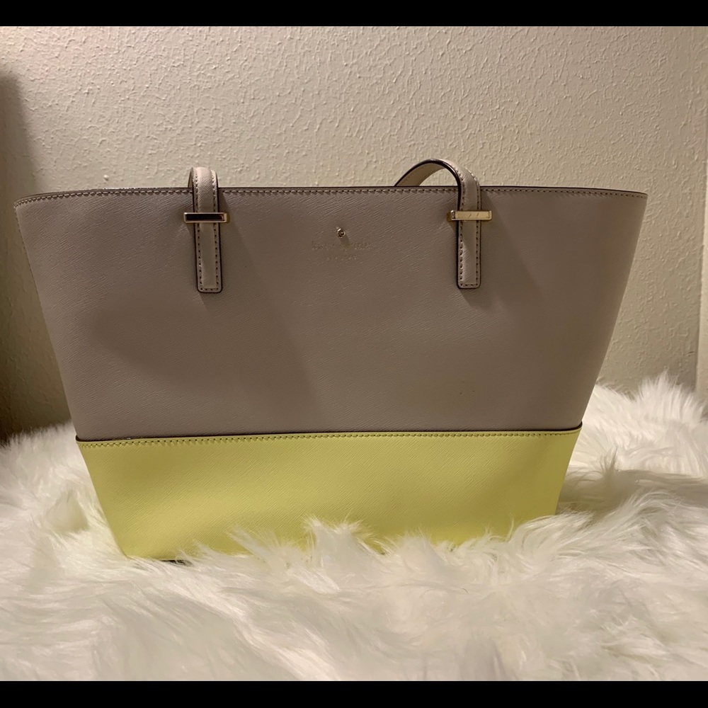 Authentic Kate Spade Purse 👛 👜